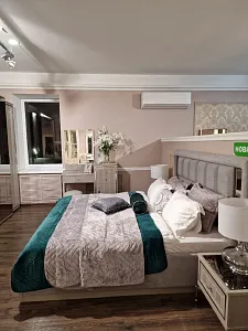 Спальня Замира серый камень