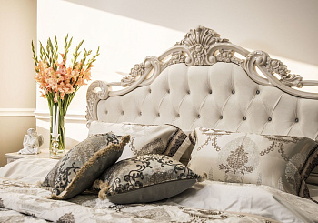 Спальня Патрисия крем корень глянец