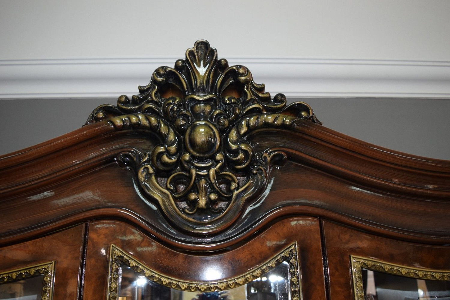 Сервант Джоконда 4-ств корень дуба глянец