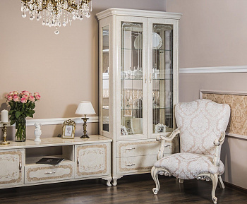 Витрина Патрисия 2-ств крем корень глянец