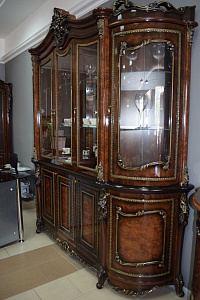 Сервант Джоконда 4-ств корень дуба глянец